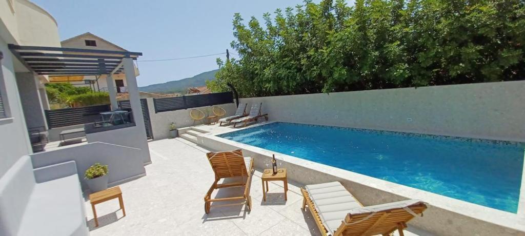 Apartments Belic With Pool 젤사 외부 사진
