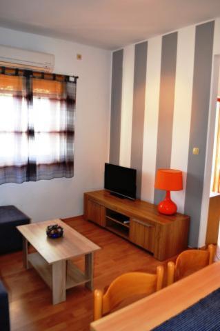 Apartments Belic With Pool 젤사 외부 사진
