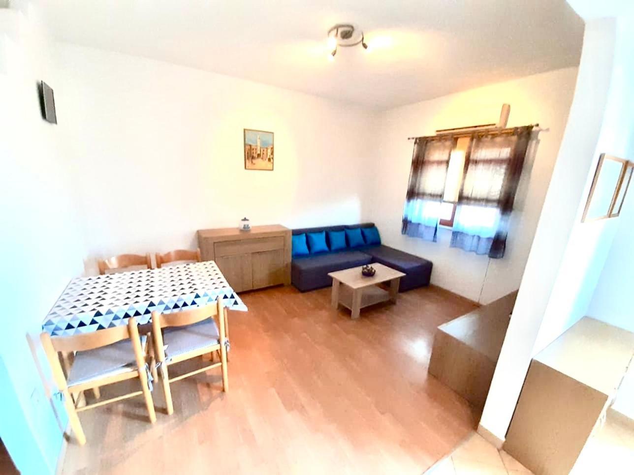 Apartments Belic With Pool 젤사 외부 사진