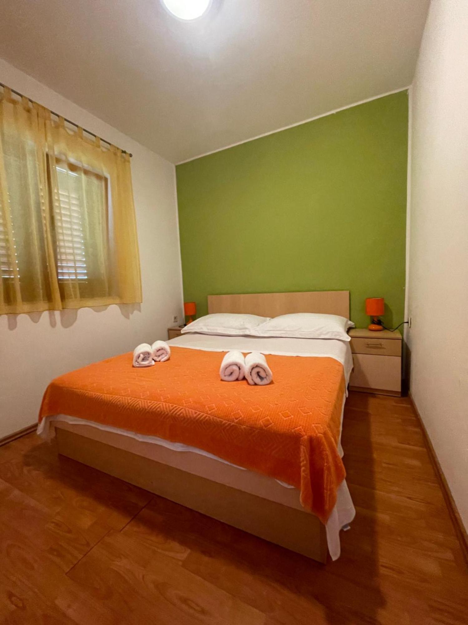 Apartments Belic With Pool 젤사 외부 사진