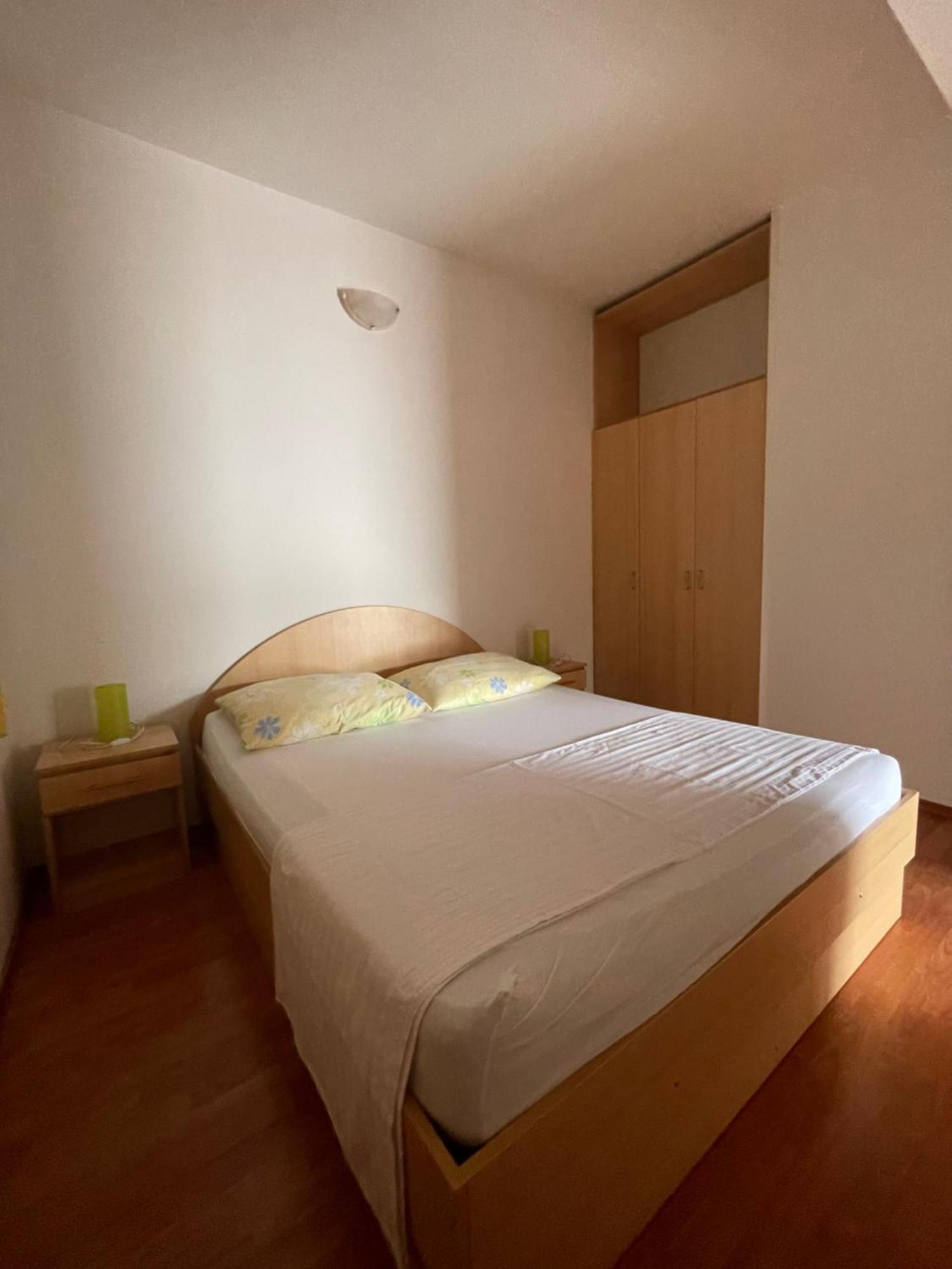 Apartments Belic With Pool 젤사 외부 사진