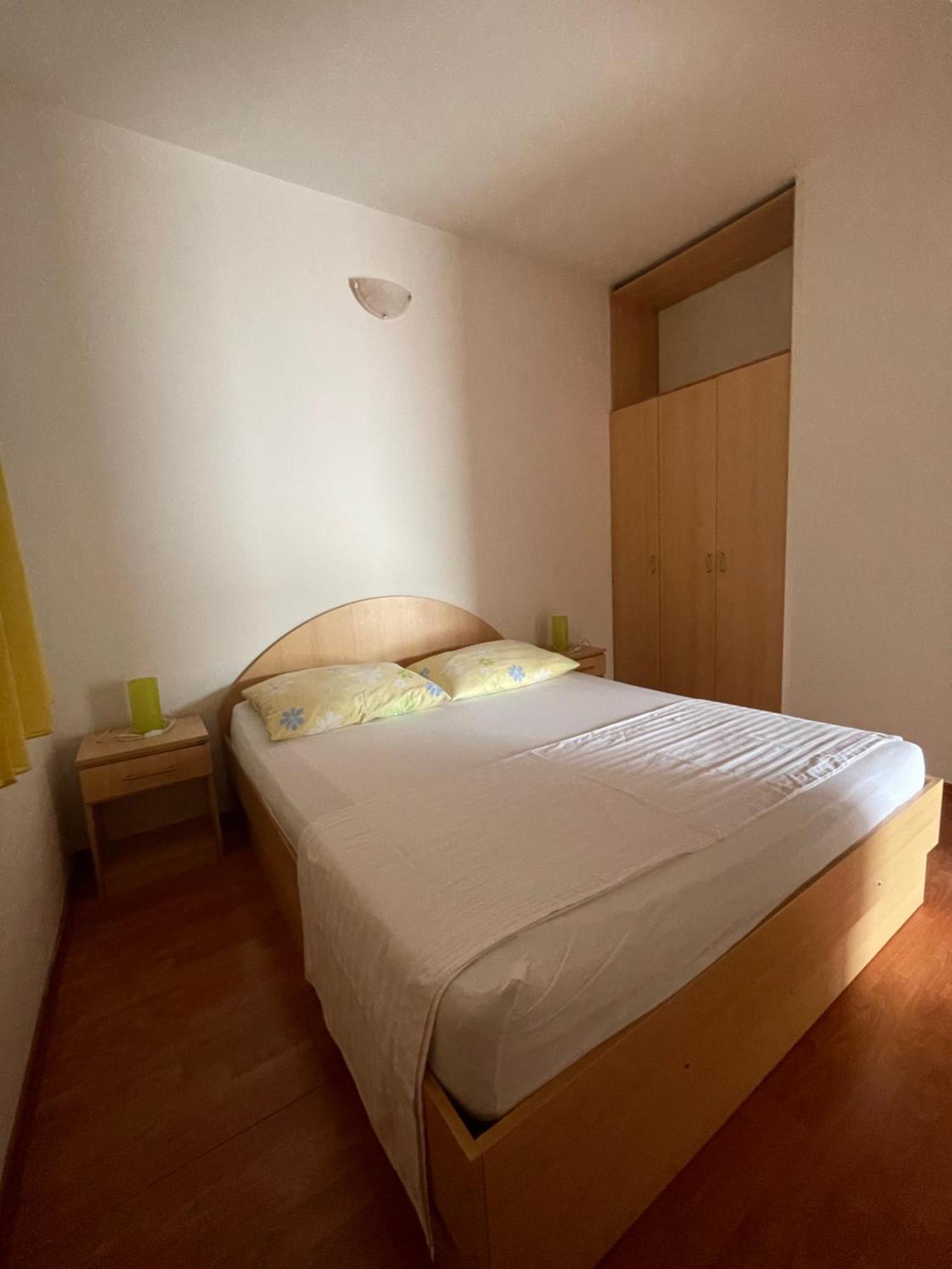 Apartments Belic With Pool 젤사 외부 사진