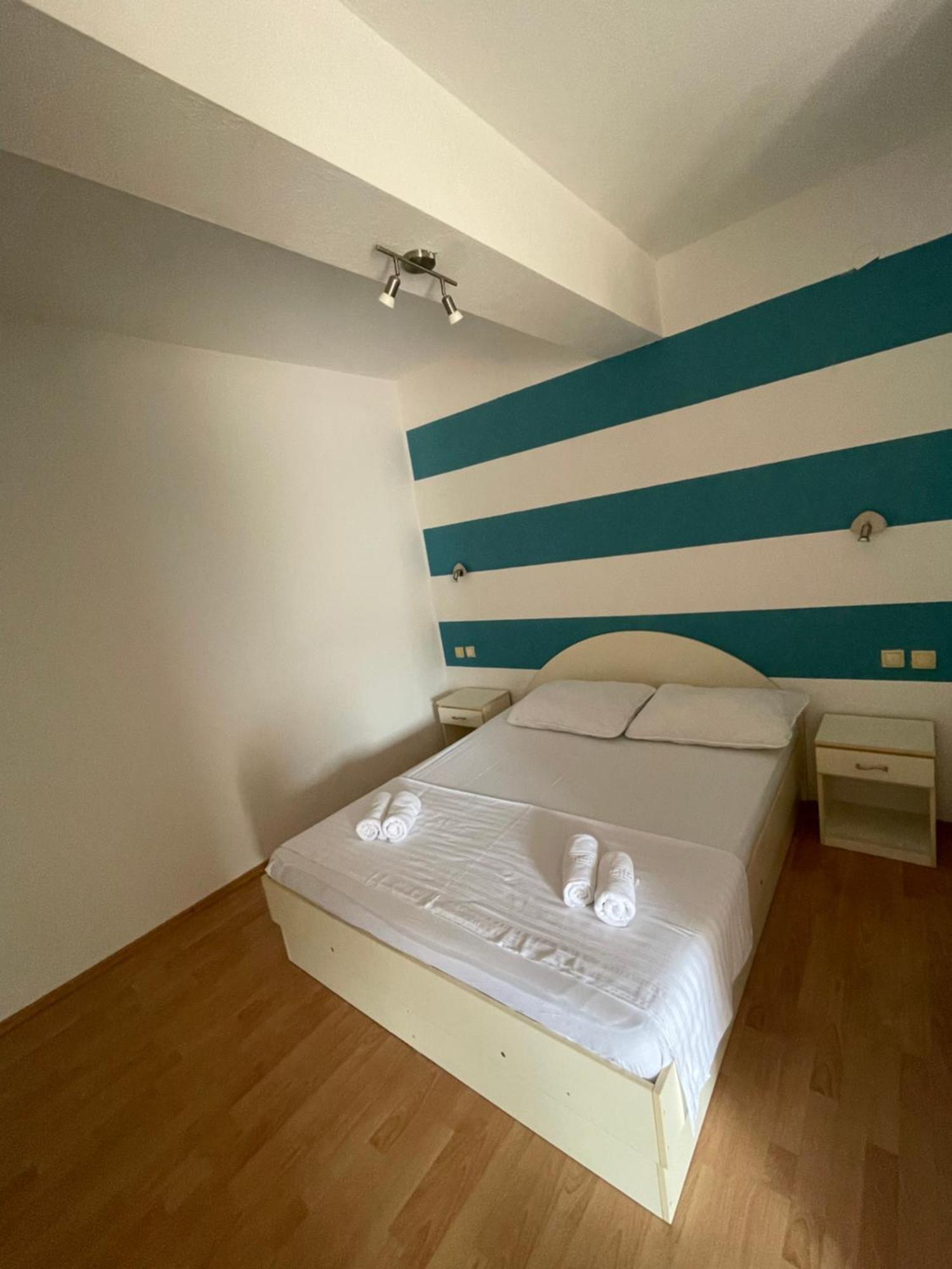 Apartments Belic With Pool 젤사 외부 사진