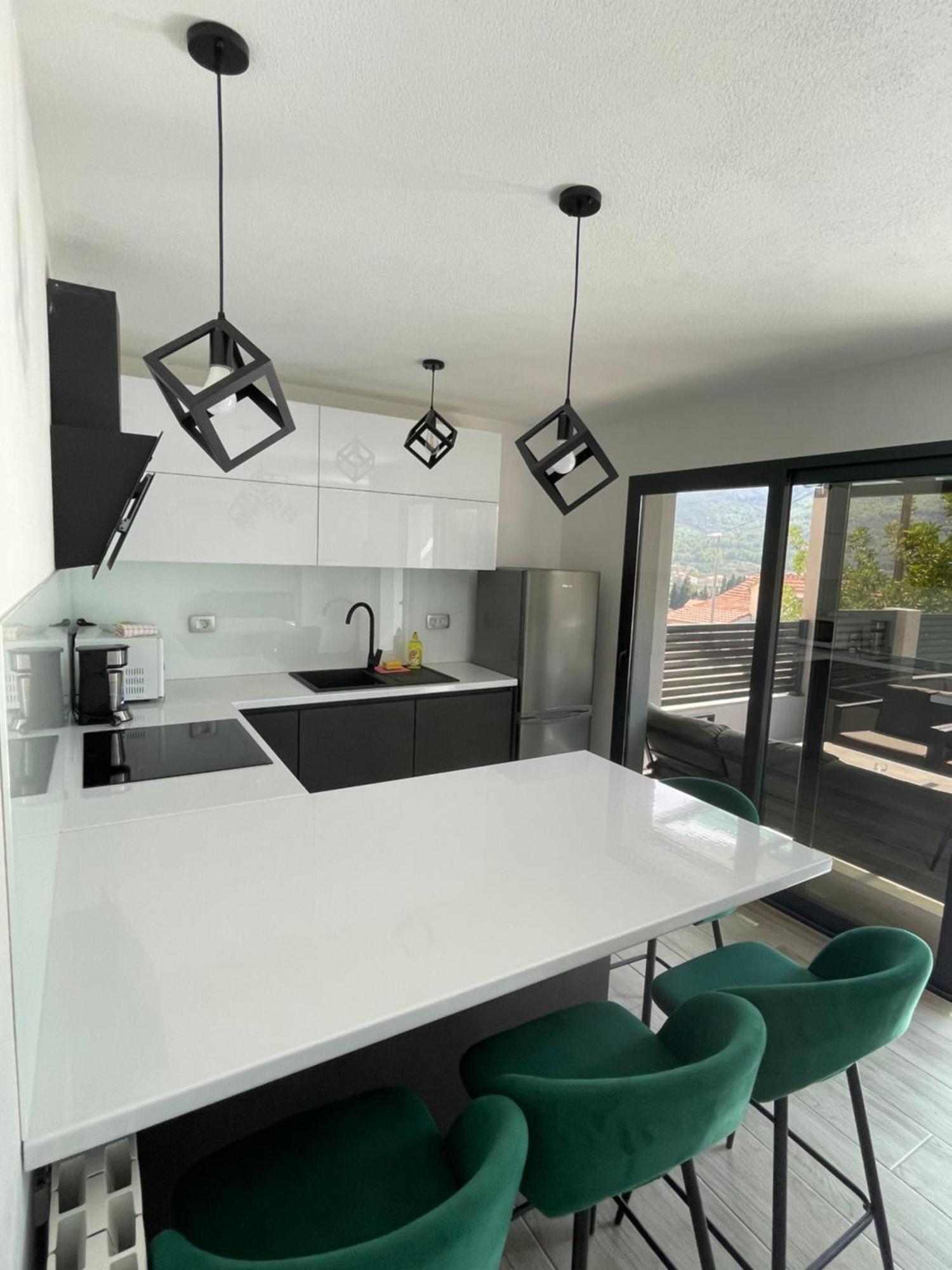 Apartments Belic With Pool 젤사 외부 사진