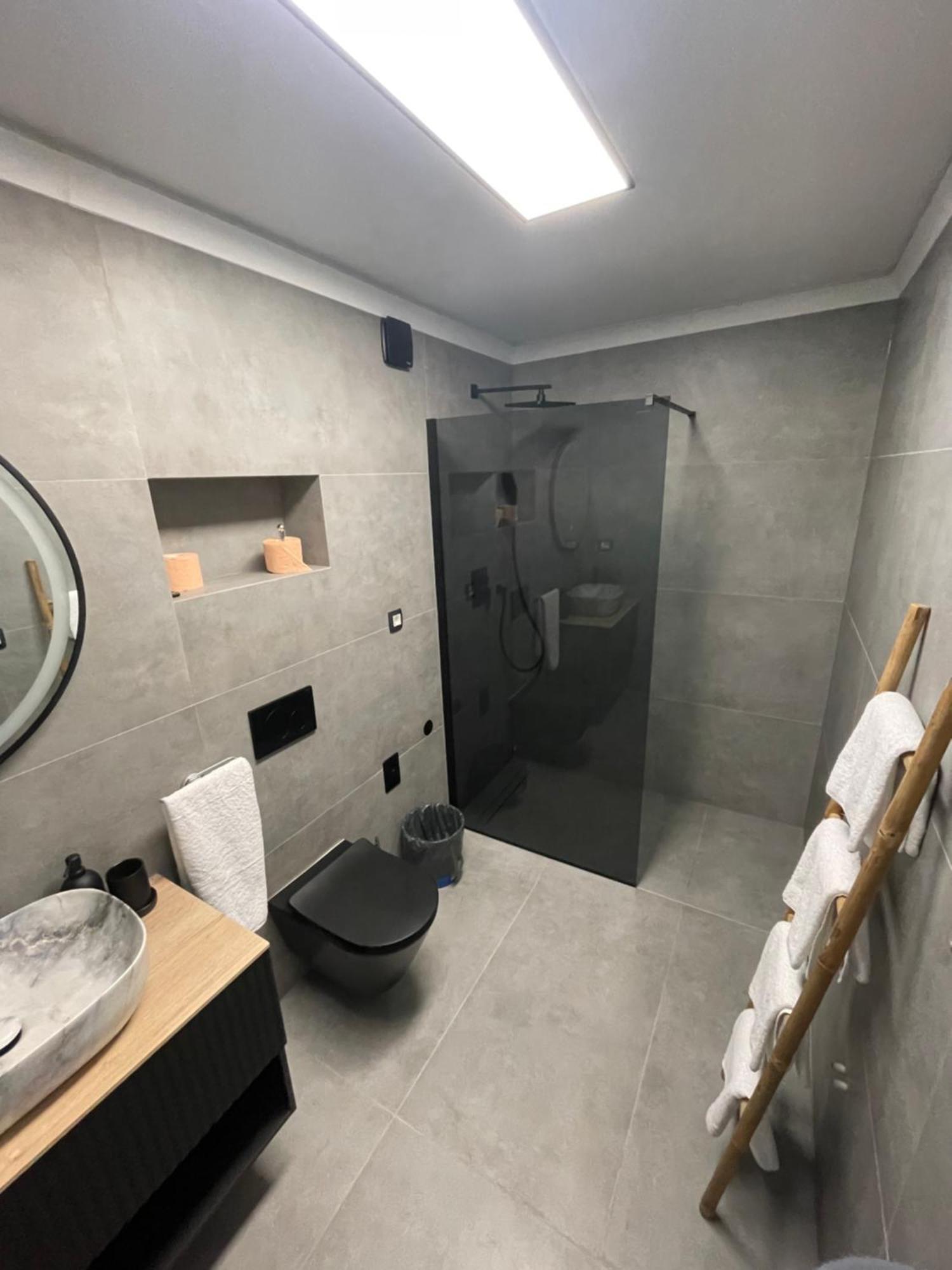 Apartments Belic With Pool 젤사 외부 사진